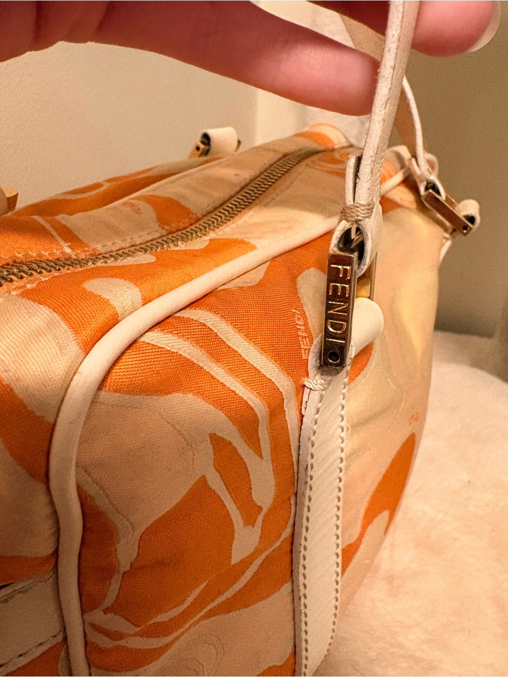 Vintage Fendi Swirl Bag Preloved. - Picture 2 of 8